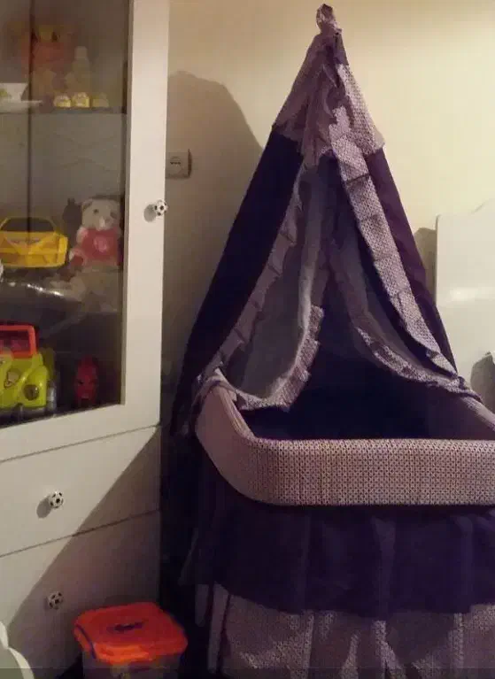 گهواره،کنار تخت مادر|تخت و سرویس خواب|خوی, |دیوار