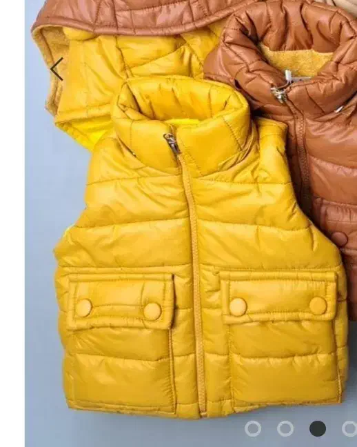 کاپشن وکفش|کفش و لباس بچه|تهران, فلسطین (میدان انقلاب)|دیوار