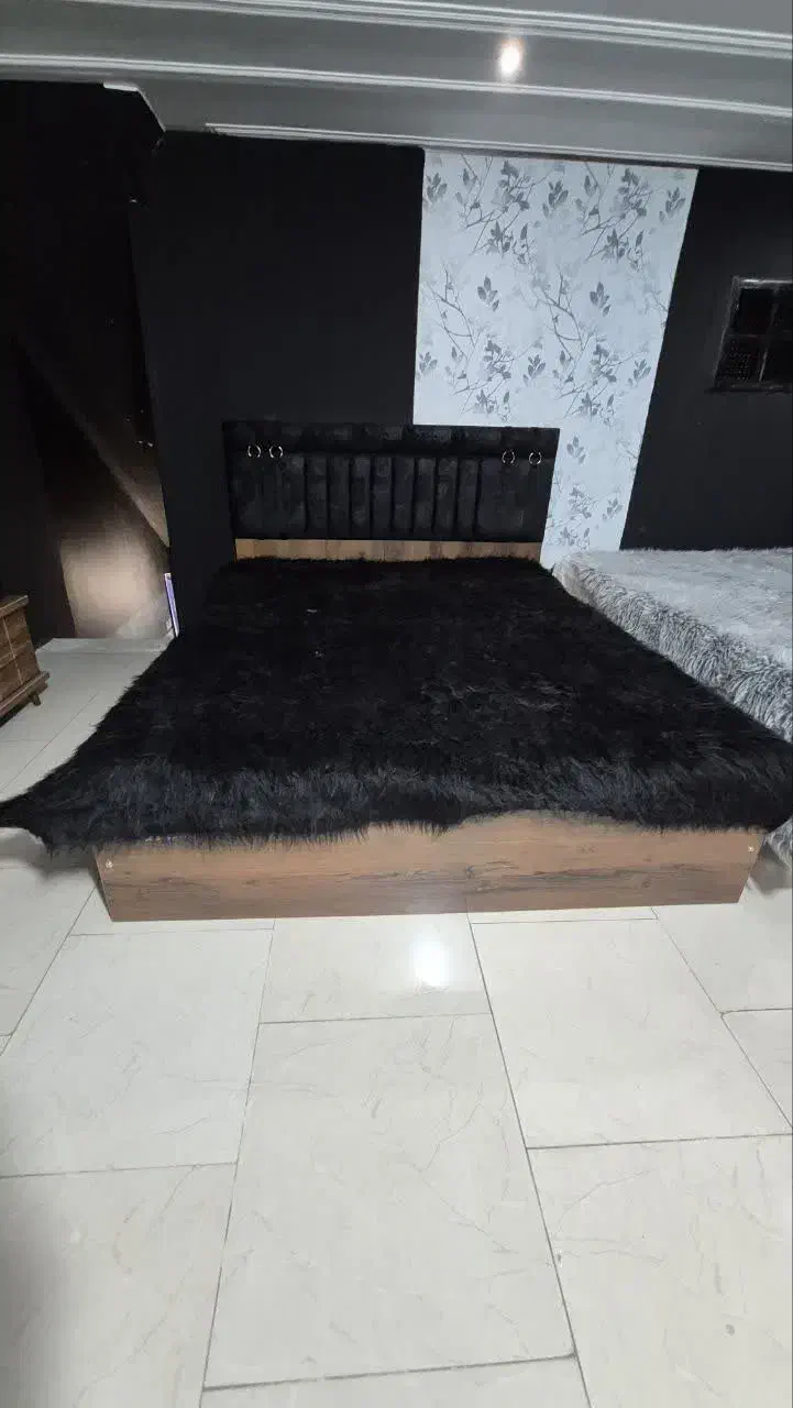 فروش فوری تعدادی سرویس خواب|تخت و سرویس خواب|یزد, |دیوار