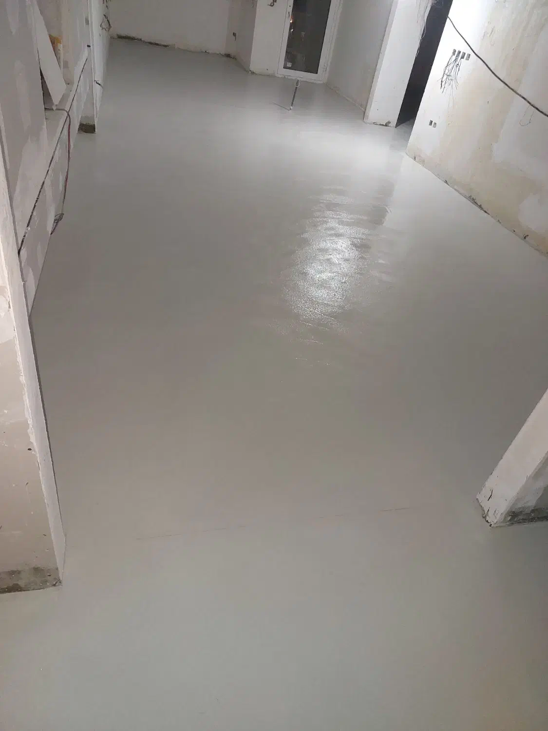 بتن ریزی با ماله پروانه ای|خدمات پیشه و مهارت|ماهان, |دیوار