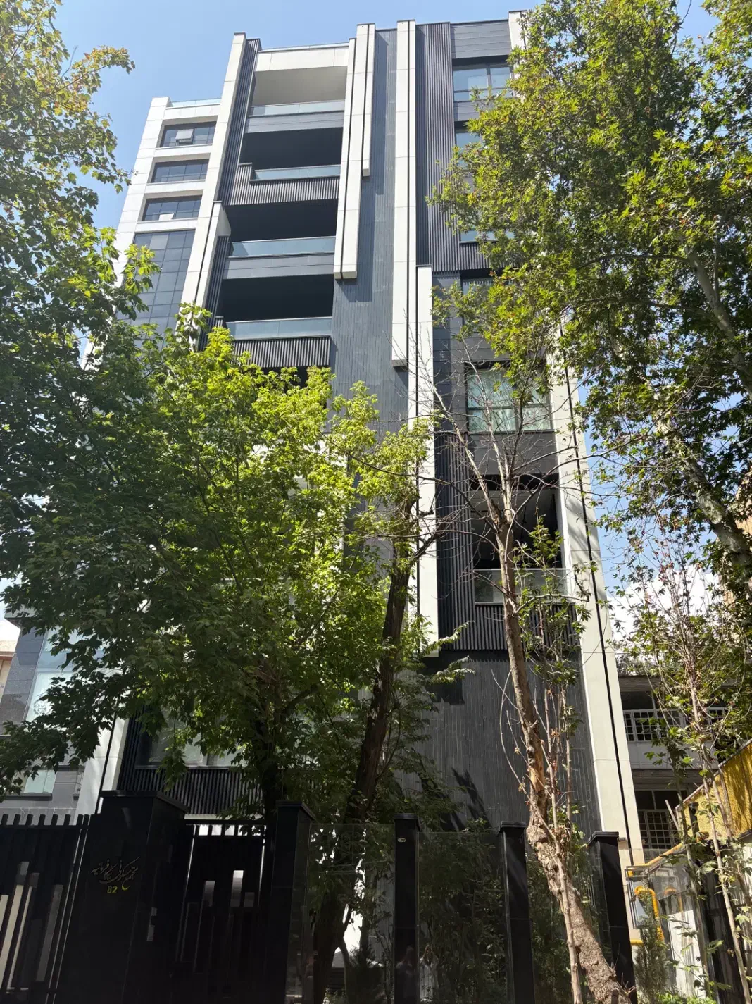 اجاره آپارتمان مدرن ۳۵۰ متری نیاوران ۴ خواب مستر