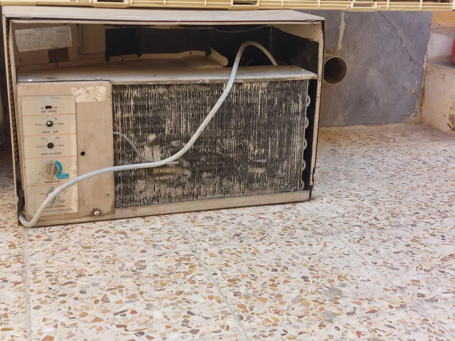 کولر|کولر گازی و فن‌کوئل|اهواز, زیتون کارگری|دیوار