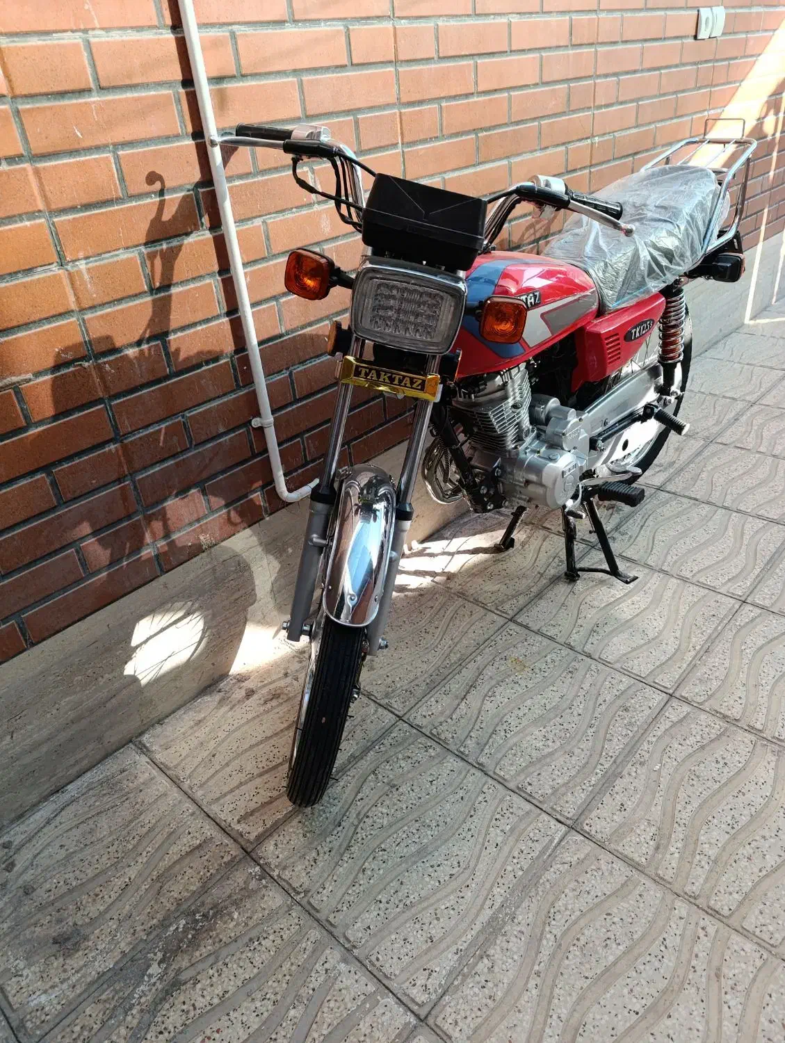 تکتاز مدل ۴۰۲|موتورسیکلت|کرمان, |دیوار
