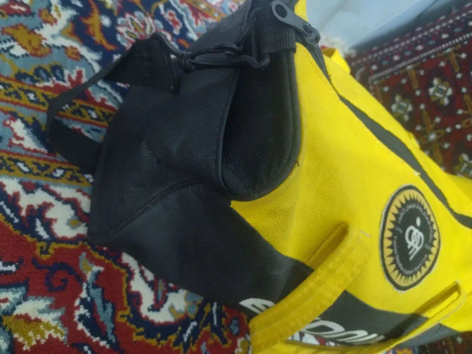 ساک و کیف ورزشی|کیف، کفش، کمربند|کاشمر, |دیوار