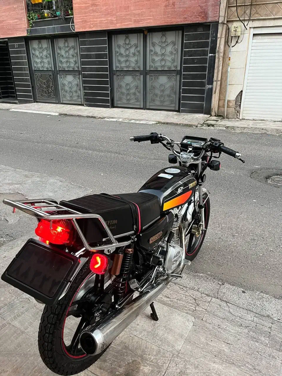 موتور هوندا ۲۰۰ همتاز|موتورسیکلت|رشت, گلسار|دیوار