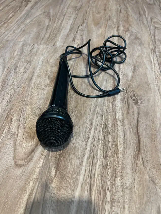 میکروفون|صوتی و تصویری|اصفهان, آبشار|دیوار