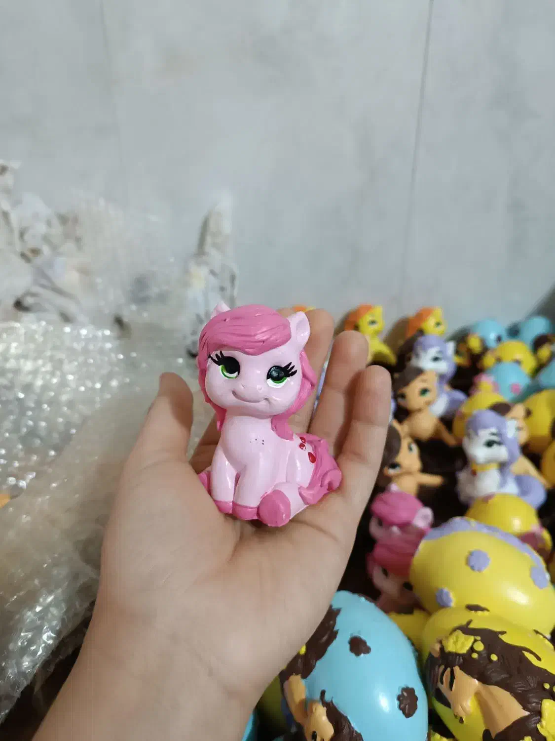 مجسمه نماد سال 1405|مجسمه، تندیس، ماکت|کازرون, |دیوار