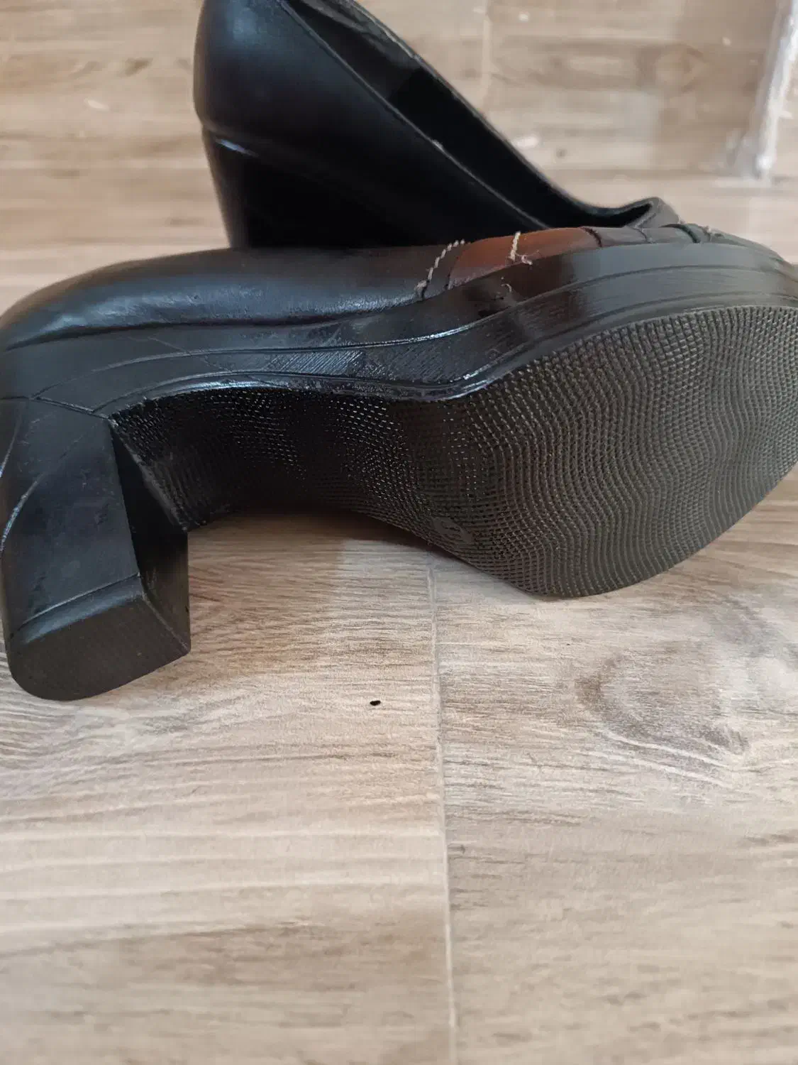 کفش چرم زنانه سایز ۳۸|کیف، کفش، کمربند|قرچک, شهرک طلائیه|دیوار