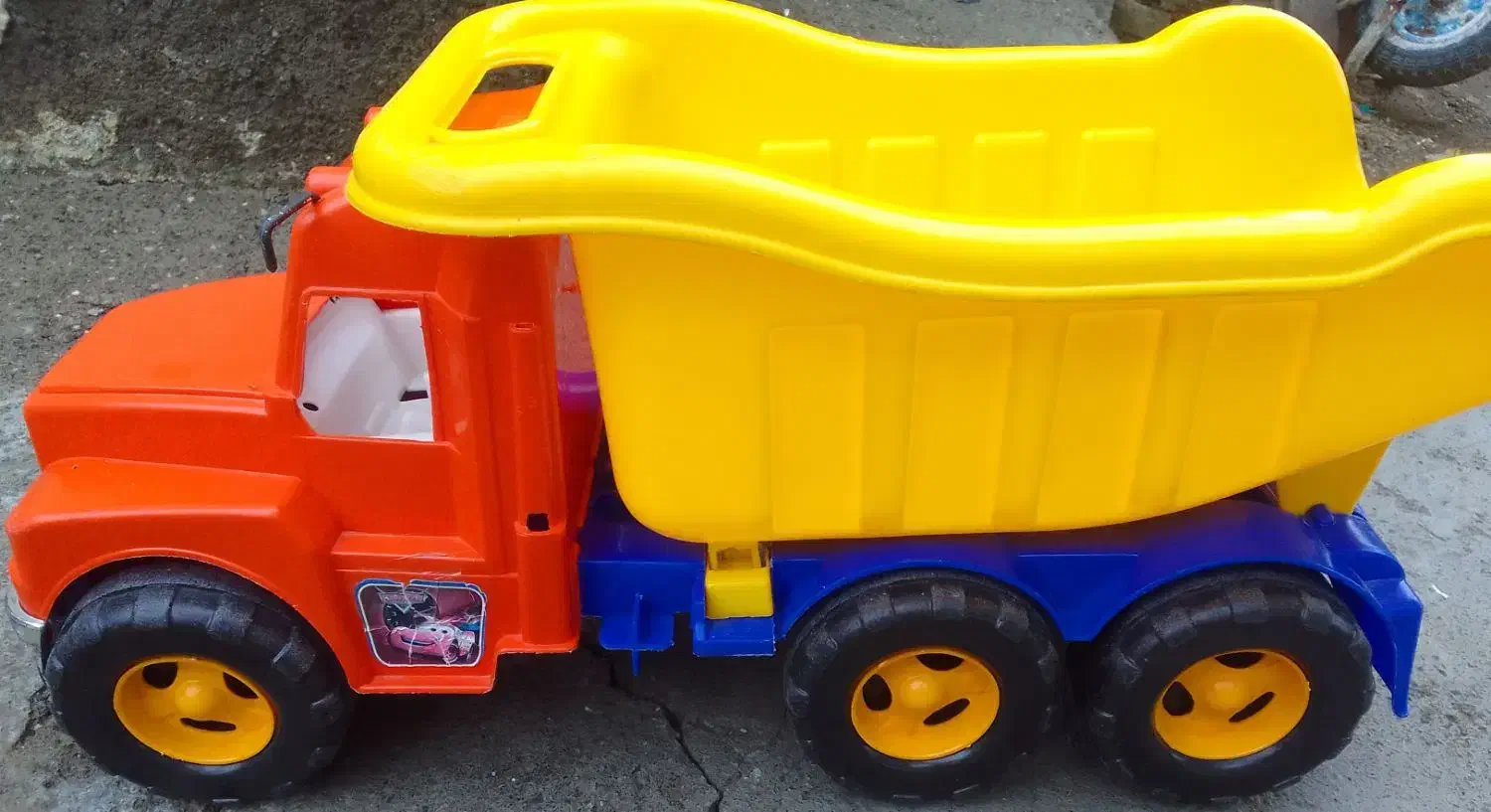 ماشین‌بزرگ|اسباب‌‌بازی|گرمی, |دیوار