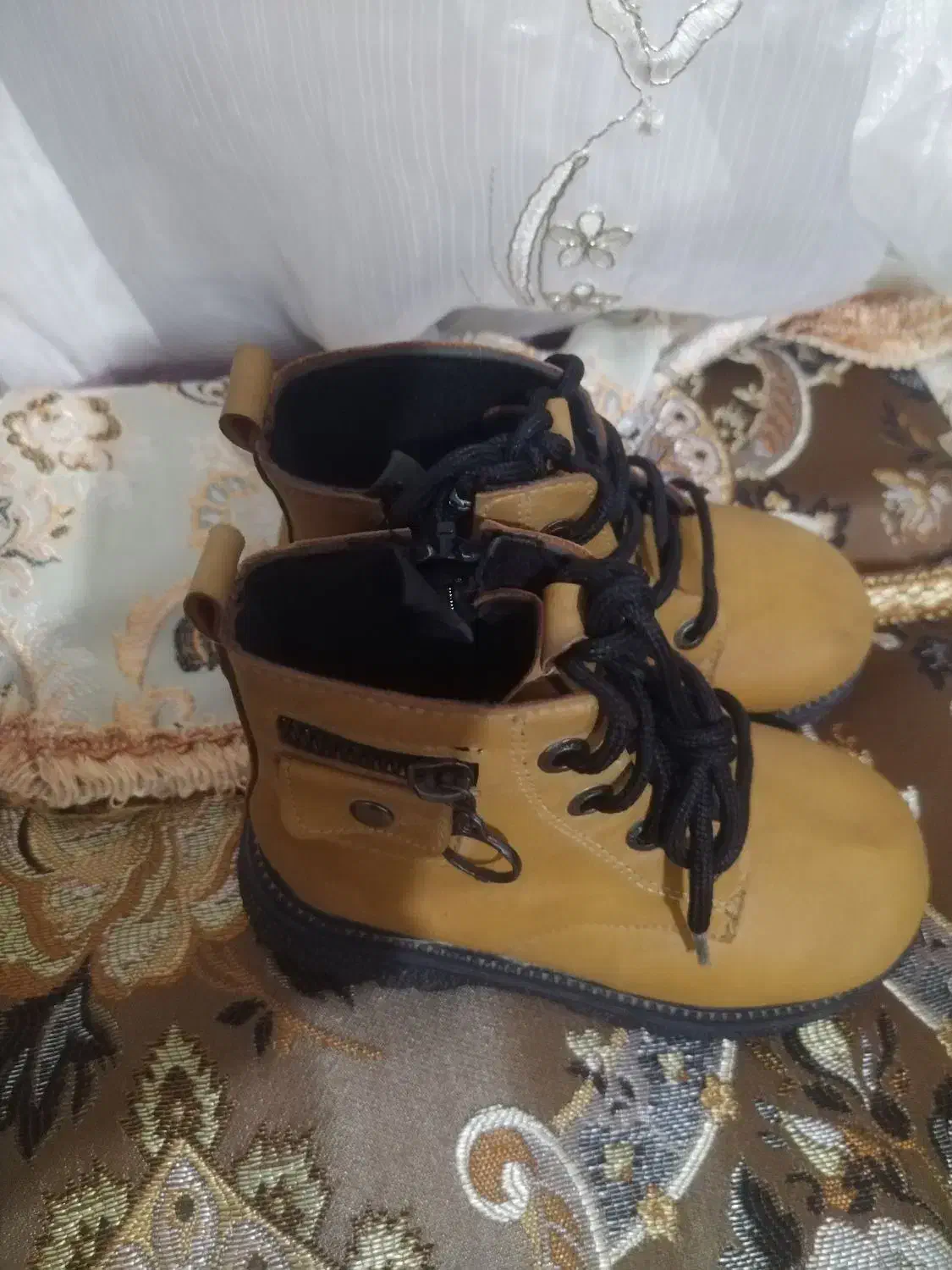 سلام خسته نباشی یه جفت نیم پوت بچه گانه|کیف، کفش، کمربند|محمدیه-قزوین, |دیوار