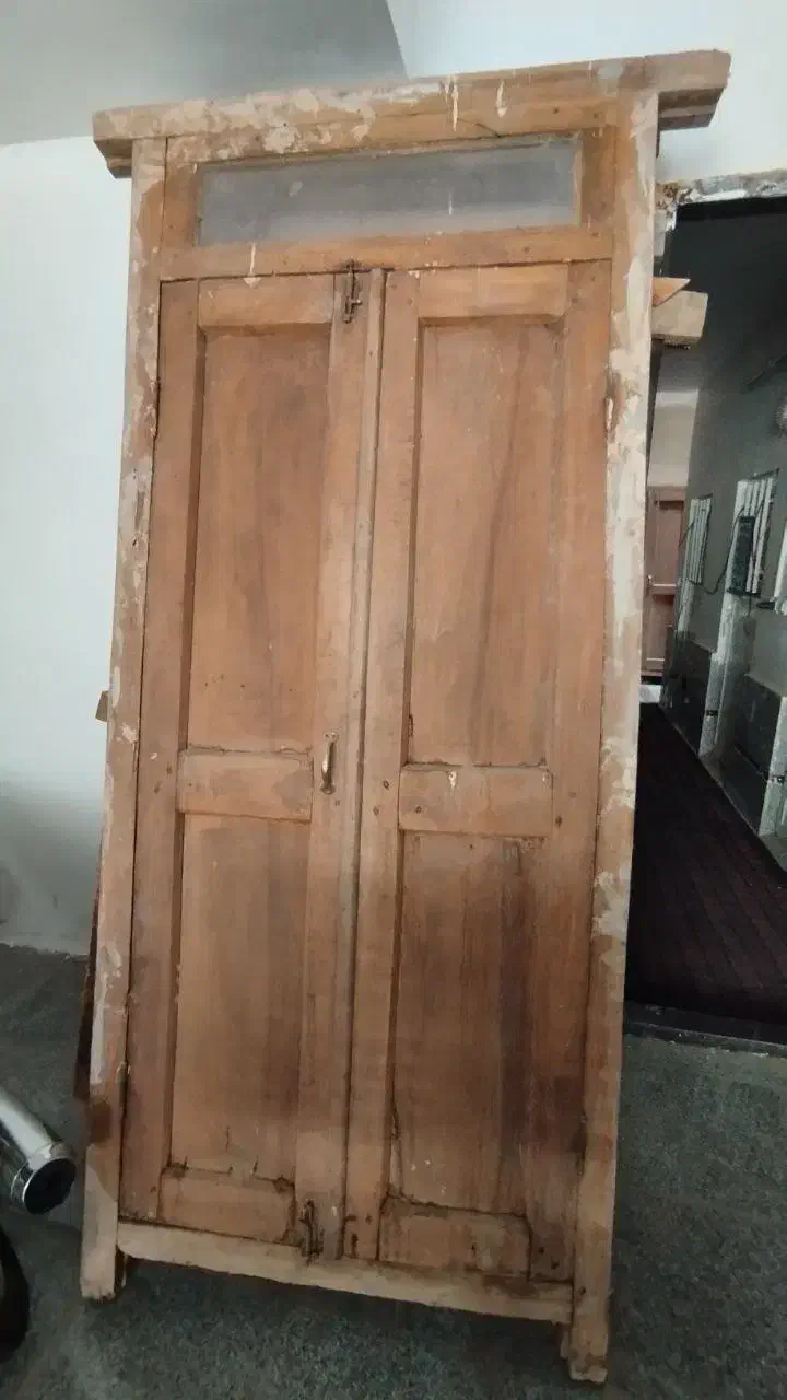 درب وپنجره قدیمی|کلکسیون اشیاء عتیقه|سبزوار, امیر کبیر|دیوار