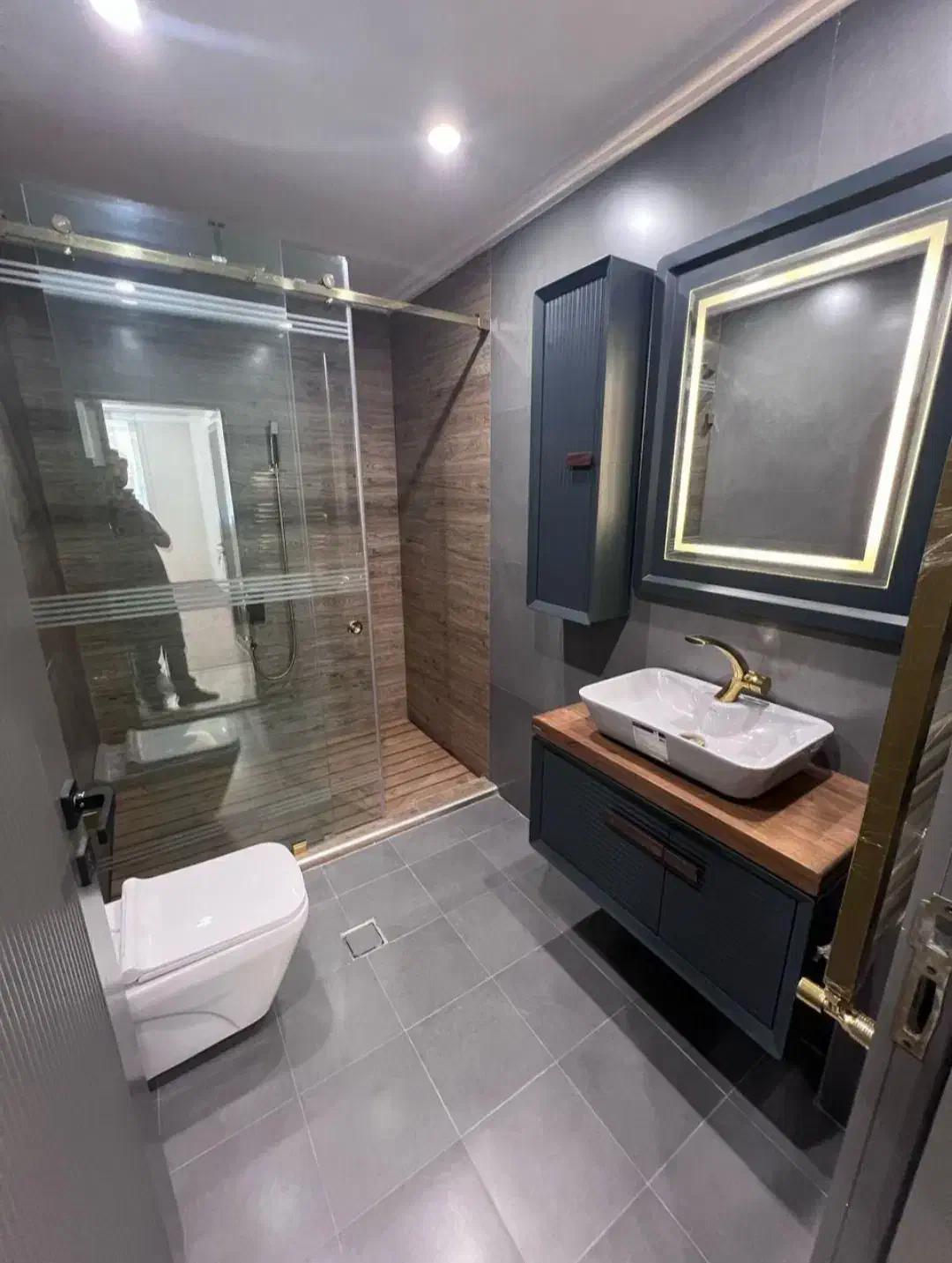 200 متر 2 دونبش نوساز اول جلال ـ استثنائی|فروش آپارتمان|مشهد, فرهنگ|دیوار