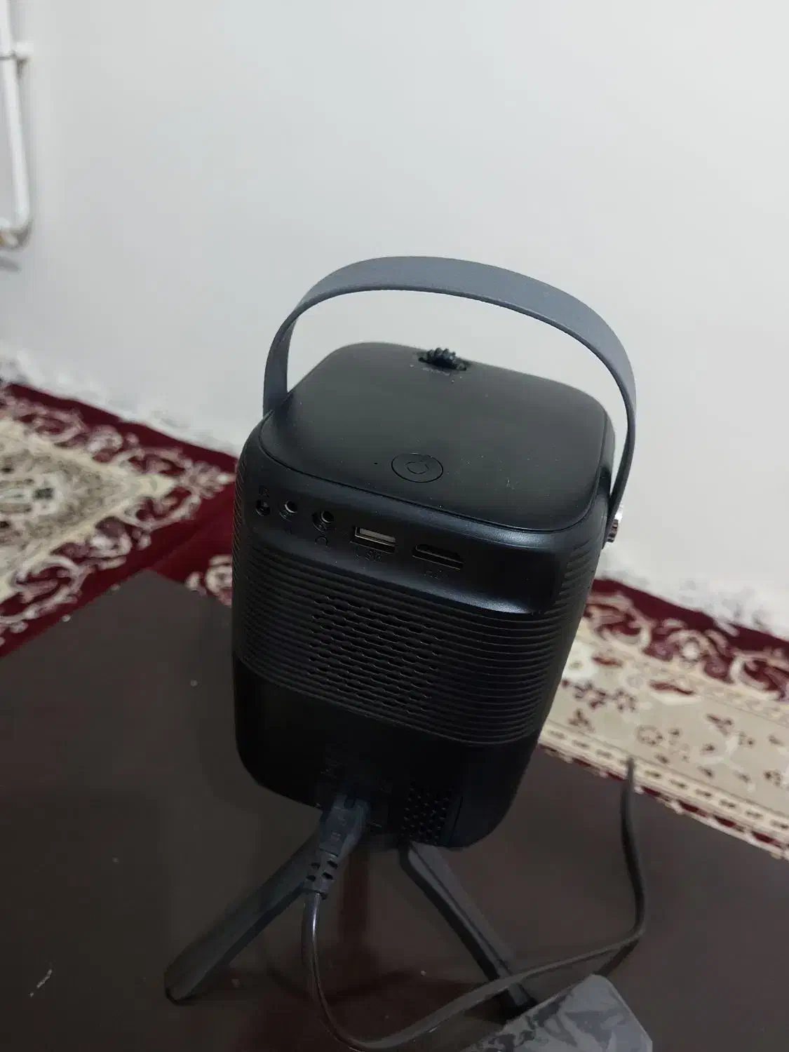 ویدیو پروژکتور یومیو Q2|تلویزیون و پروژکتور|خرم‌آباد, |دیوار