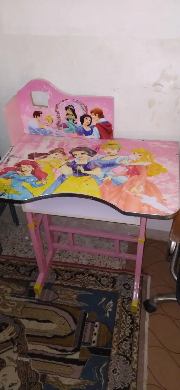 میز|صندلی و نیمکت|بندر ماهشهر, |دیوار