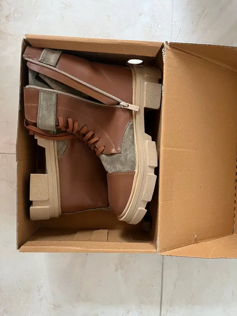 بوت زنانه شیک و خاص کاملاً نو|کیف، کفش، کمربند|لنگرود, |دیوار