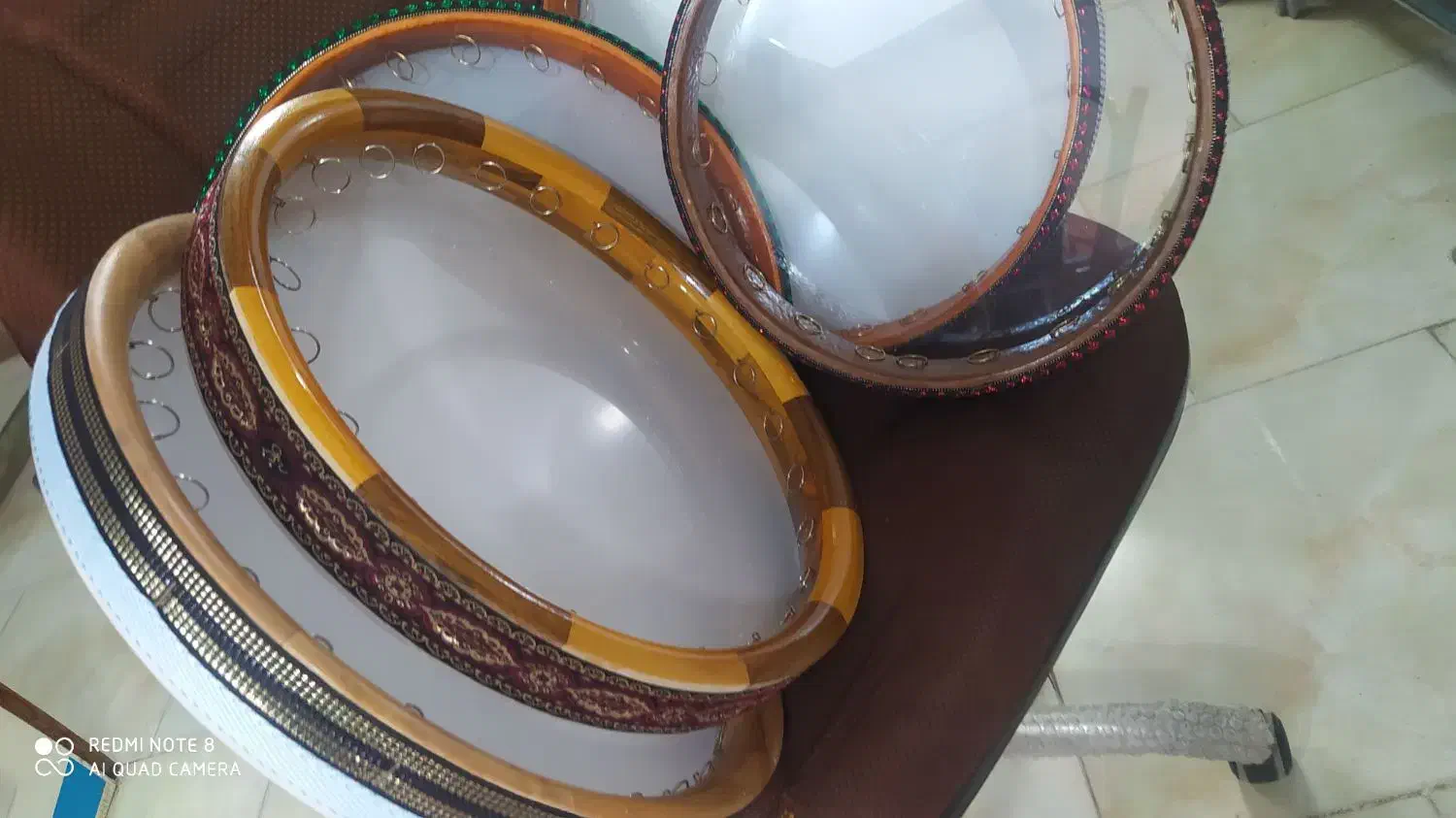 قاوال (دایره)|سازهای سنتی|تبریز, |دیوار