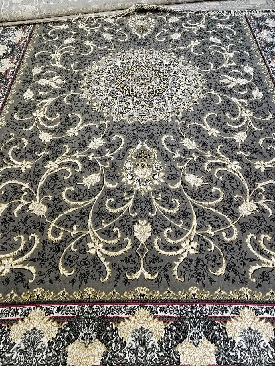 فرش|فرش|مشهد, کارگران|دیوار