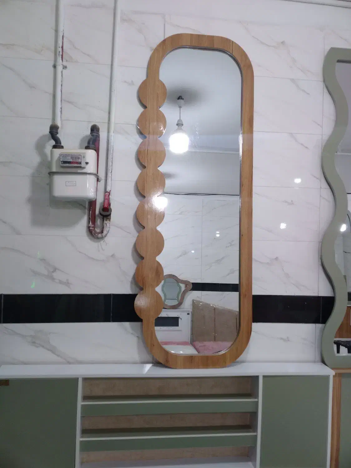 قاب آینه طرحدار|آینه|نیشابور, گنبد سبز|دیوار