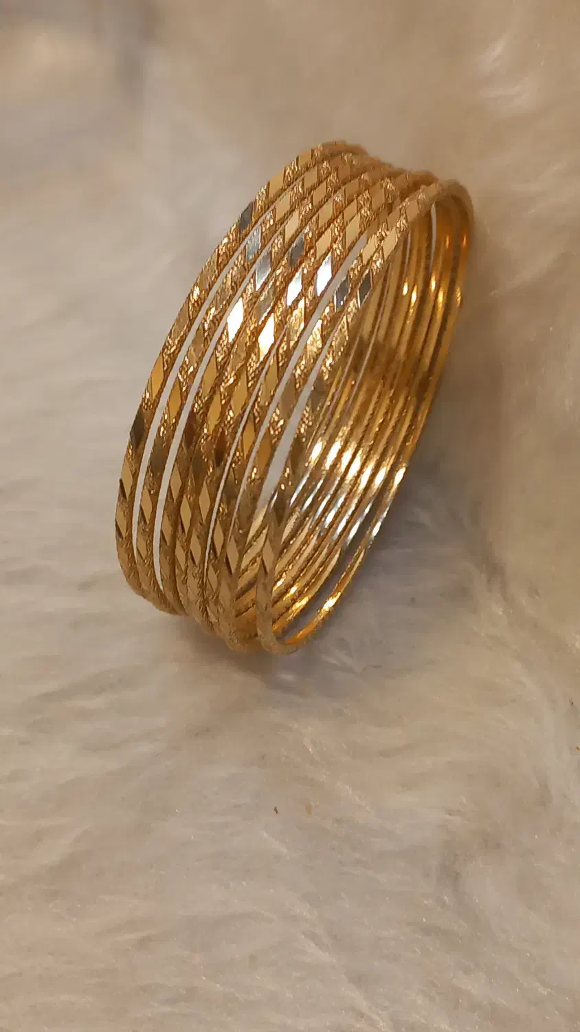 النگو دومیل|بدلیجات|شیراز, سینما سعدی|دیوار