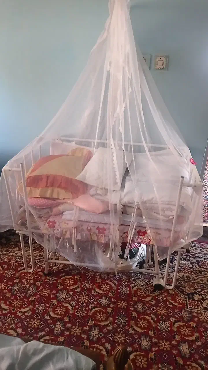 تخت کنار مادر|تخت و صندلی بچه|گرگان, |دیوار