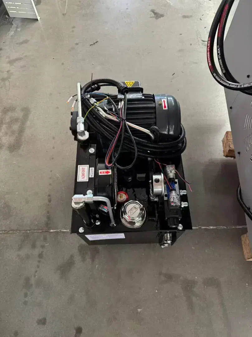 تراش سی ان سی cnc|ماشین‌آلات صنعتی|اهواز, ۳۰ متری|دیوار