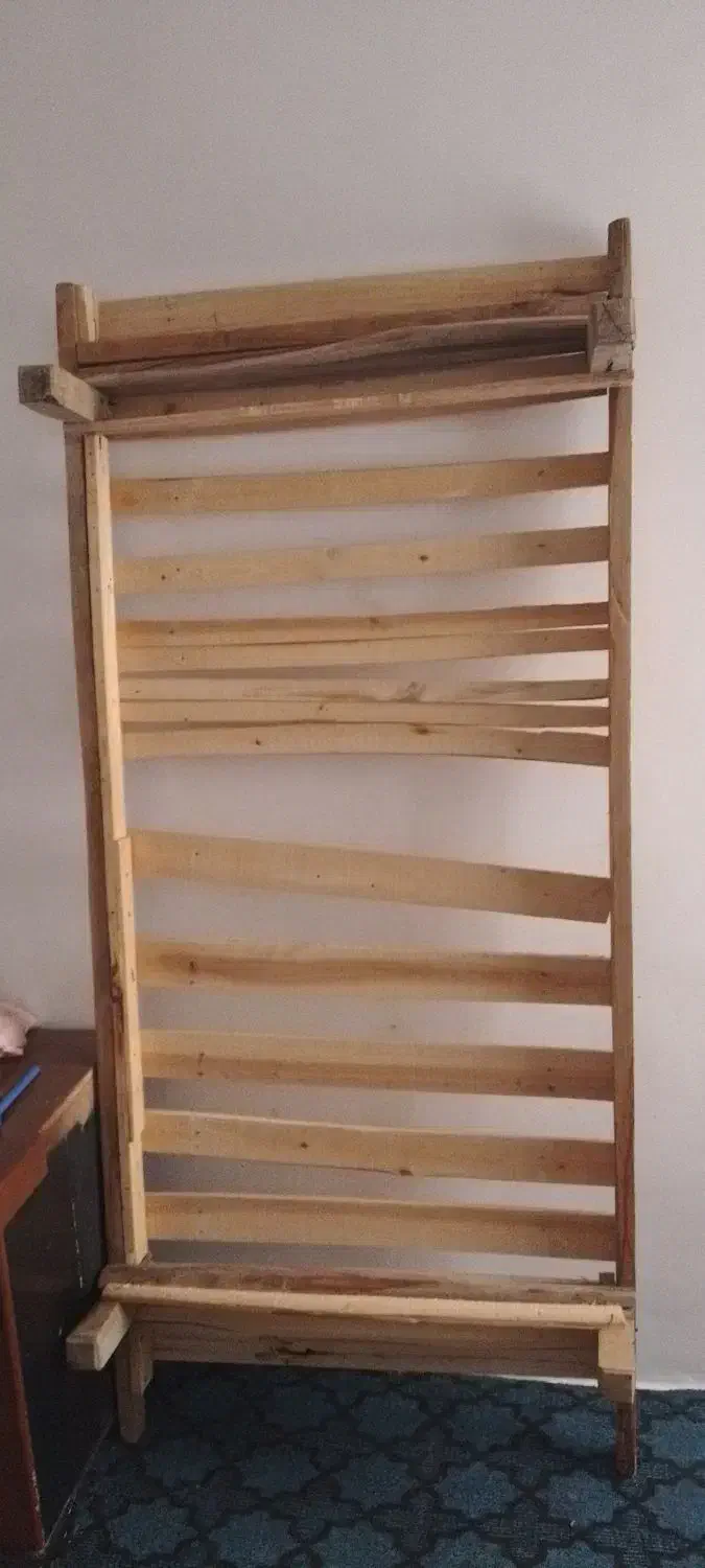 کفی تخت|تخت و سرویس خواب|گلبهار, شهر جدید گلبهار|دیوار