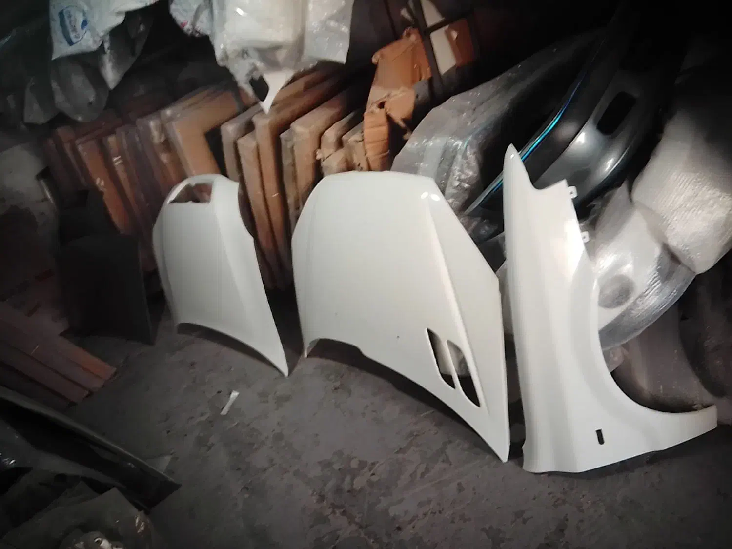 کاپوتX پراید۱۱۱صبا۱۳۳و۱۳۱وانتXگلگیرعقب وجلو|قطعات یدکی و لوازم جانبی|محمدشهر, محمدشهر|دیوار