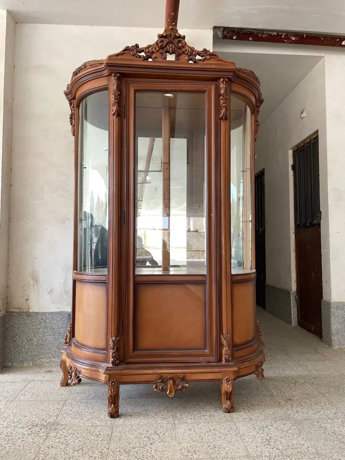 بوفه گنجه در حد نو تمام چوب|بوفه، ویترین، کنسول|مشهد, امیریه|دیوار