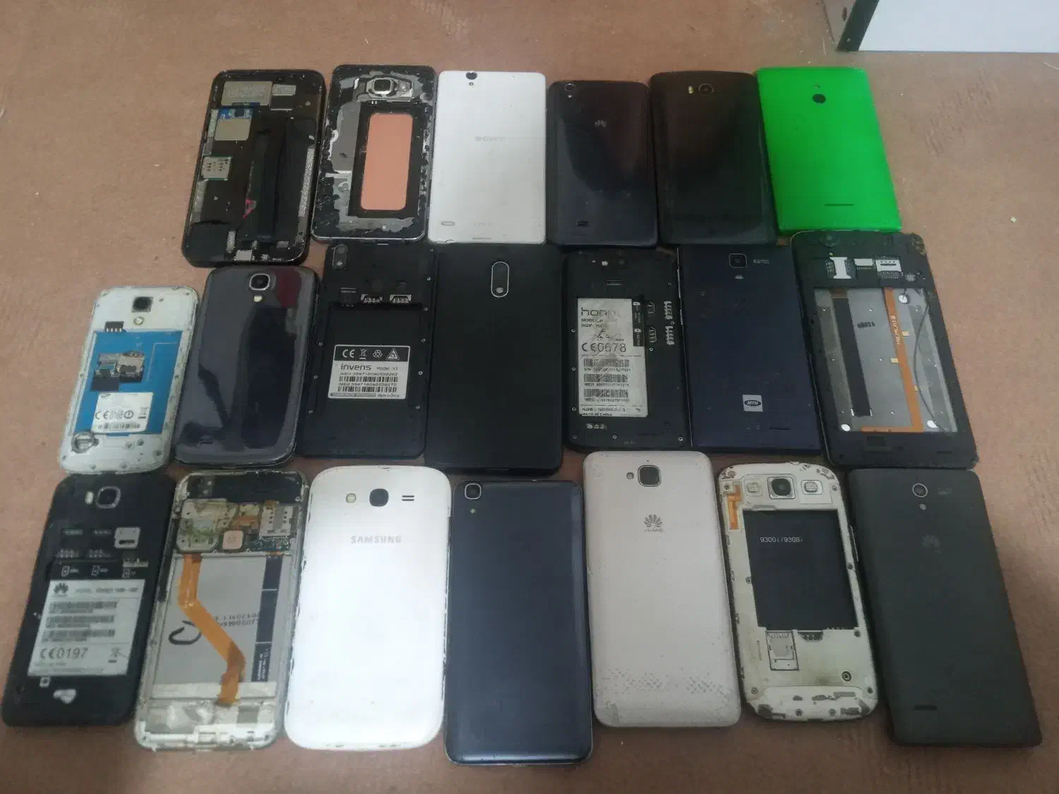 تعداد۲۰عددگوشی اوراقی|موبایل|ارومیه, |دیوار