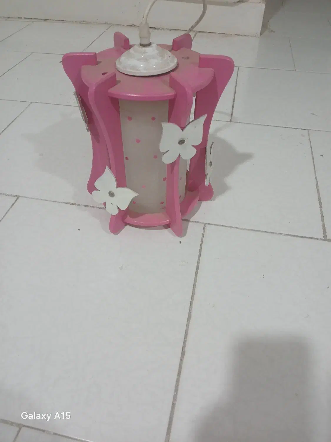 لوستر|لوستر و چراغ آویز|کرج, ساسانی (قلمستان)|دیوار