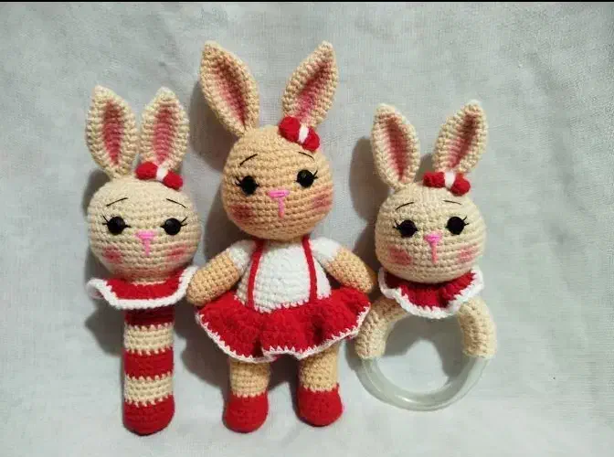 عروسک و سبدهای تریکو|اسباببازی|یاسوج, |دیوار