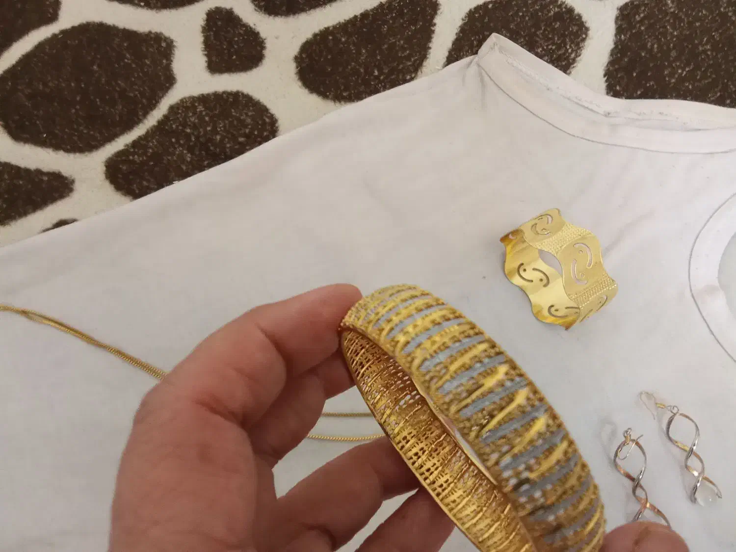 ساعت مچی زنانه|ساعت|قم, شهرک قدس|دیوار