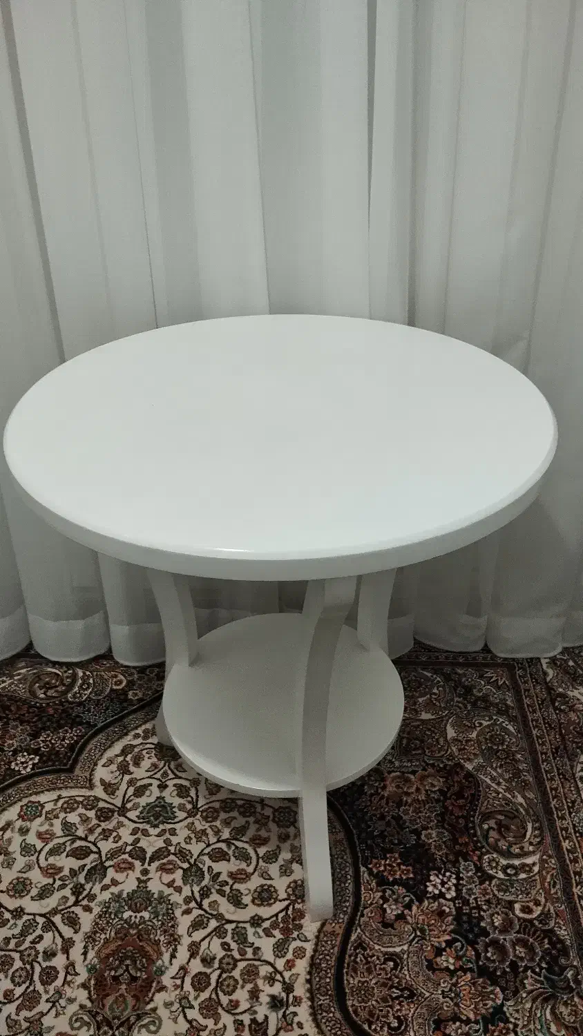 میز خاطره گرد|میز و صندلی غذاخوری|میانه, |دیوار