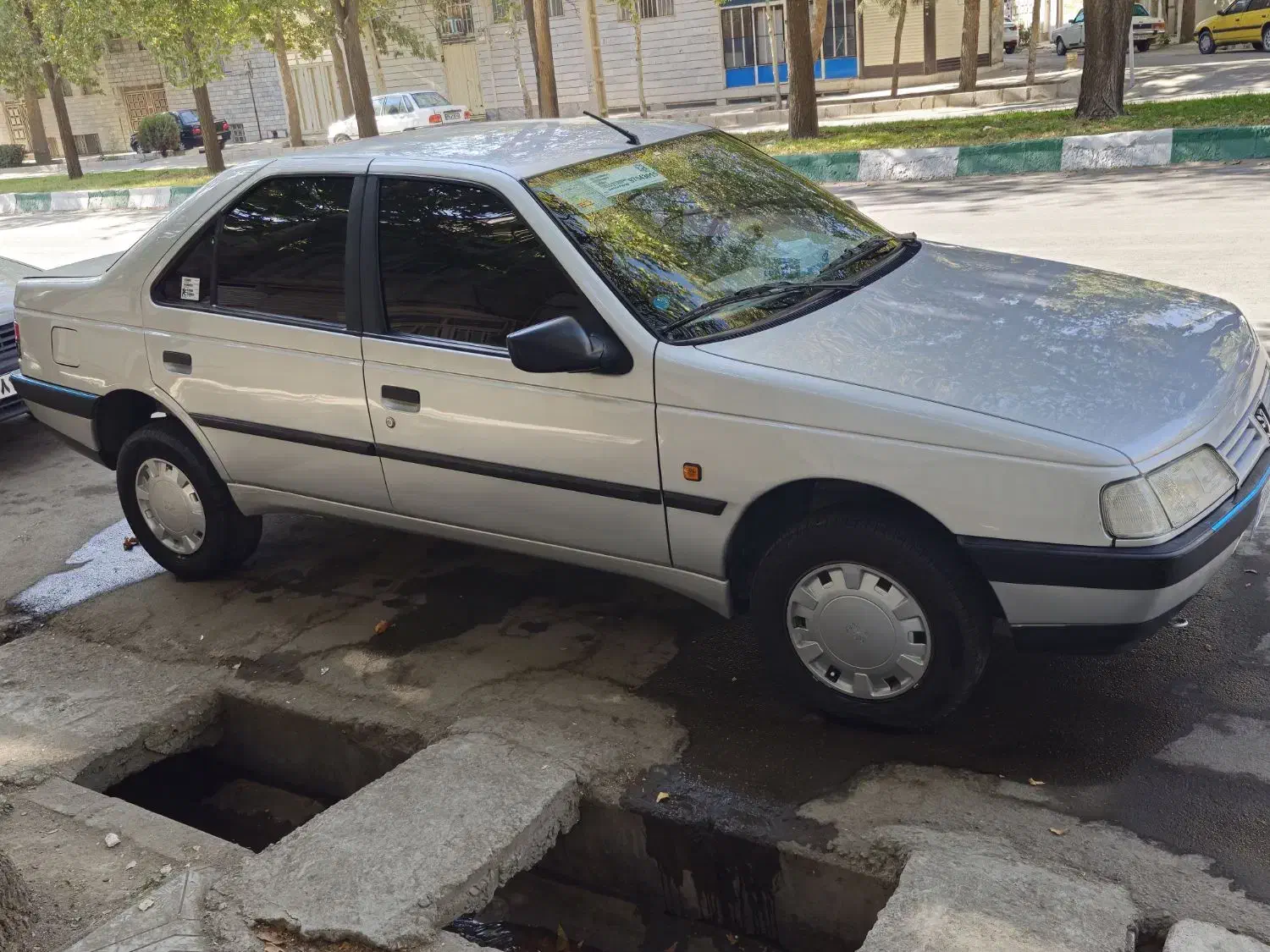 پژو405 بنزینی صفر|خودرو سواری و وانت|بروجرد, |دیوار