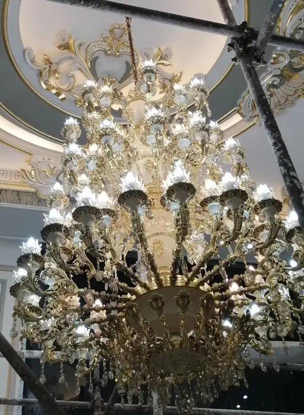 نصاب لوستر در انواع سقف در هر جای شهر|لوستر و چراغ آویز|شیراز, شهرک گلستان|دیوار