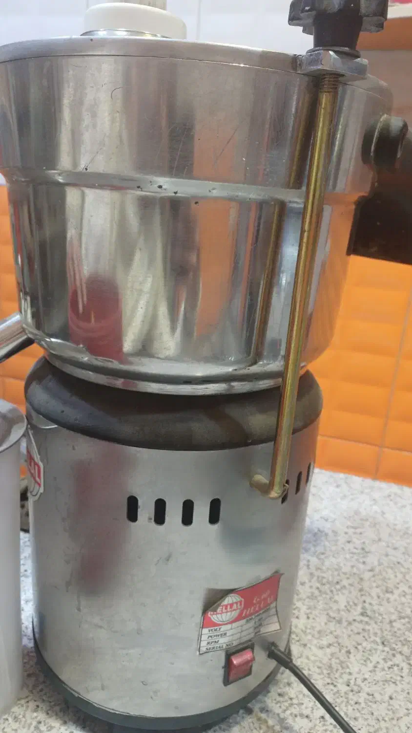 اب هویج گیر اب سیب گیر اب کرفس گیر|آبمیوه‌گیر و آب‌مرکبات‌گیر|اردبیل, |دیوار