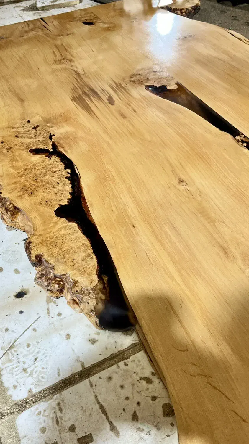 میز چوب و رزین لوکس ۱۰ نفره برای پذیرایی خاص|میز و صندلی غذاخوری|شوش, |دیوار