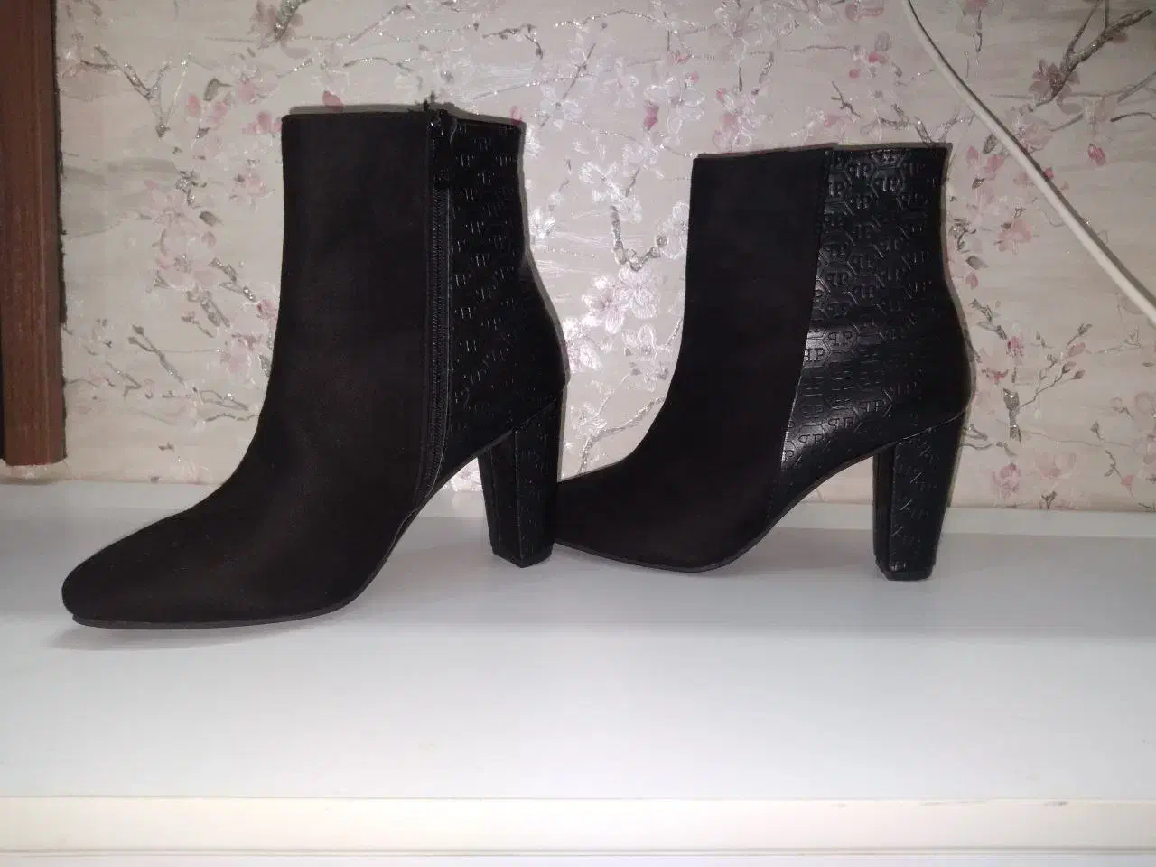 بوت پاشنه دار سایز ۳۹/۴۰|کیف، کفش، کمربند|شیروان (خراسان), |دیوار