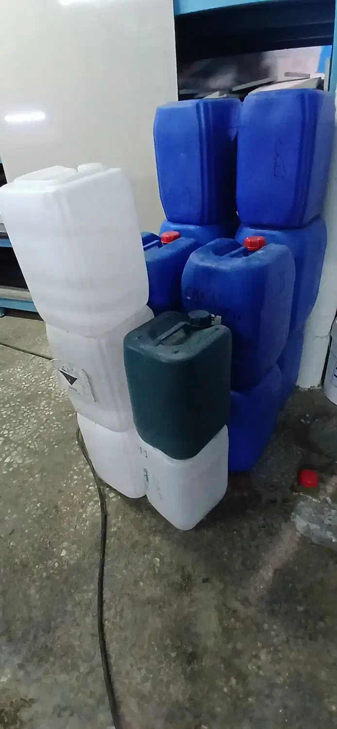 باسکول سنگی و حدود۱۵عدد گالن ۲۰ و۳۰لیتری|ابزارآلات|تهران, یاخجی آباد|دیوار