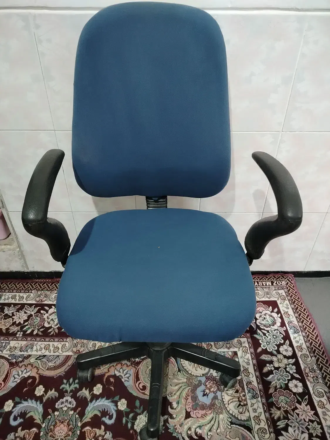 صندلی چرخدار|صندلی و نیمکت|مرودشت, ژیان|دیوار