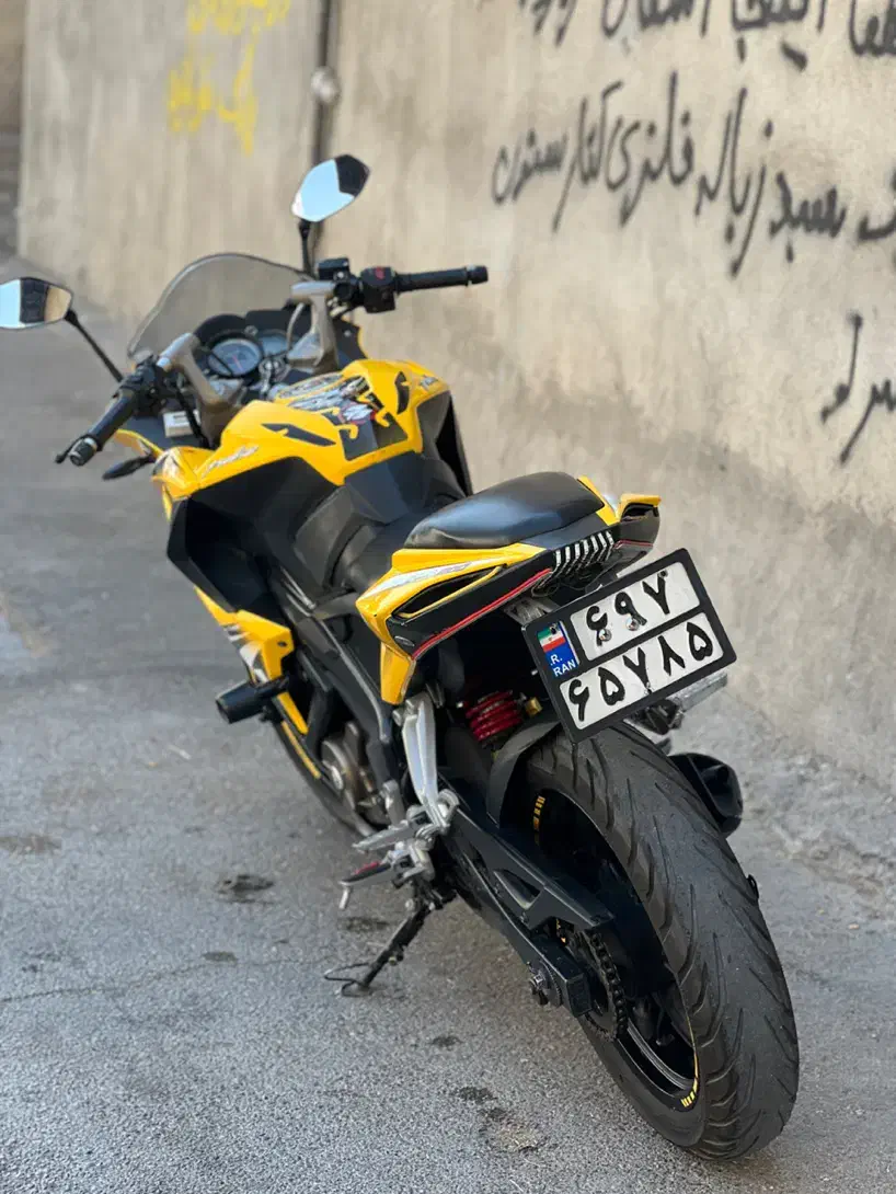 فروش موتور RS ۲۰۰|موتورسیکلت|شیراز, تاچارا|دیوار