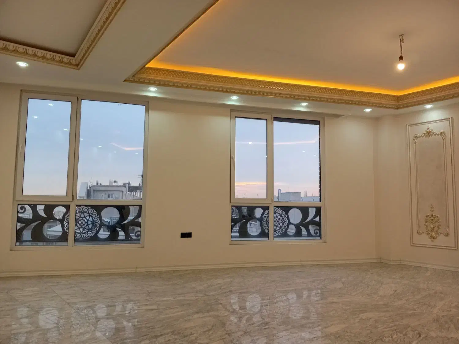 150متر/2پارکینگ / کلید نخورده