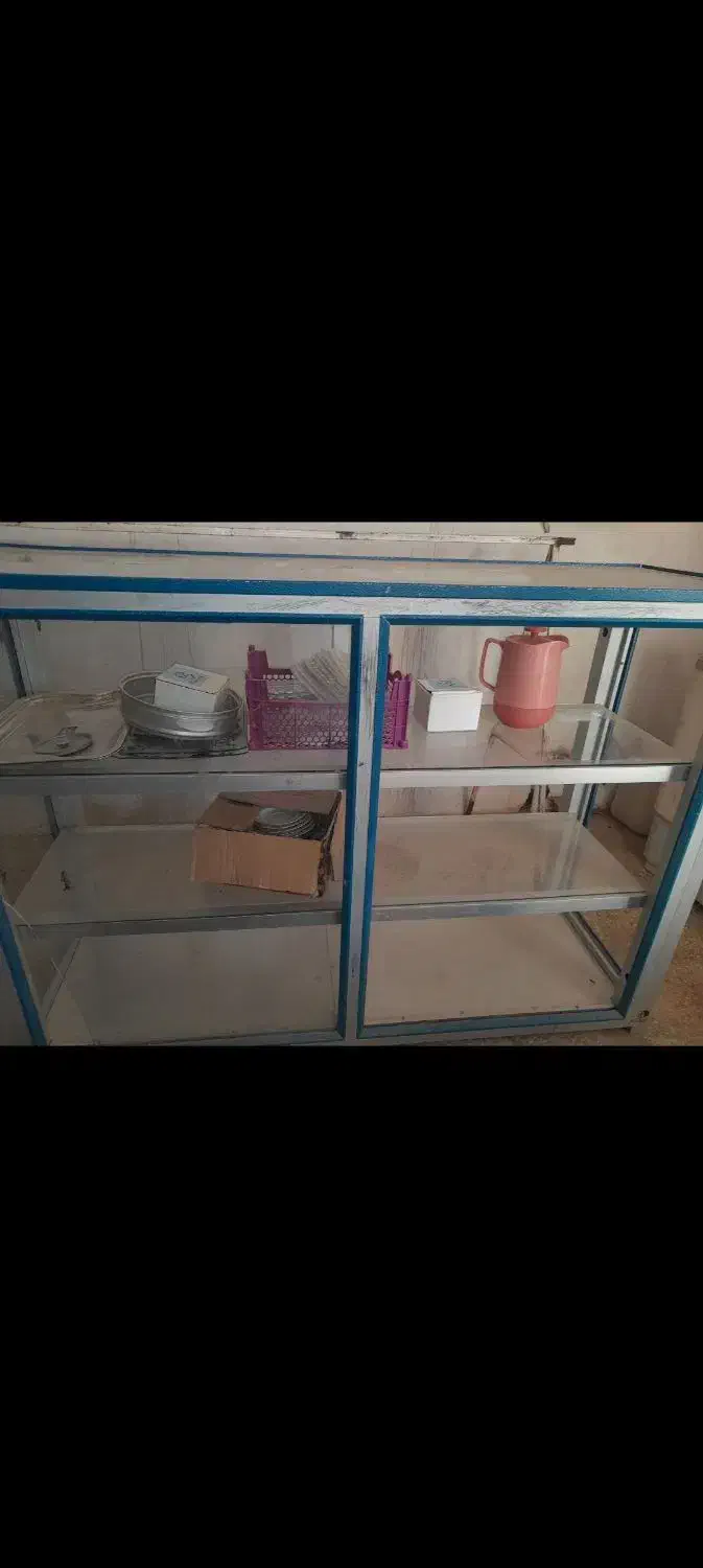 ویترین آلمینیوم|بوفه، ویترین، کنسول|لیکک, |دیوار