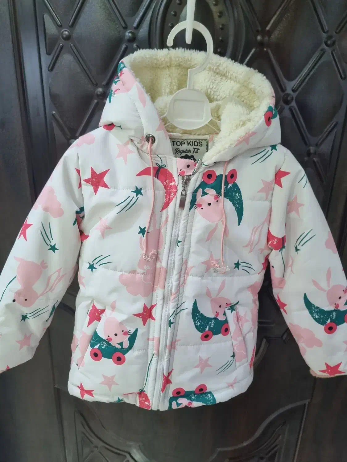 کاپشن اعلی نو تن نخورده زیر 3 سال|کفش و لباس بچه|رشت, گلزاران|دیوار