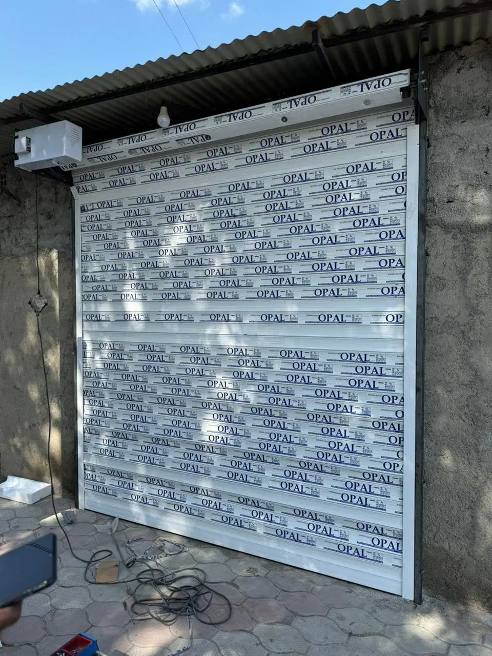 کرکره برقی شیشه سکوریت|خدمات پیشه و مهارت|گرگان, |دیوار