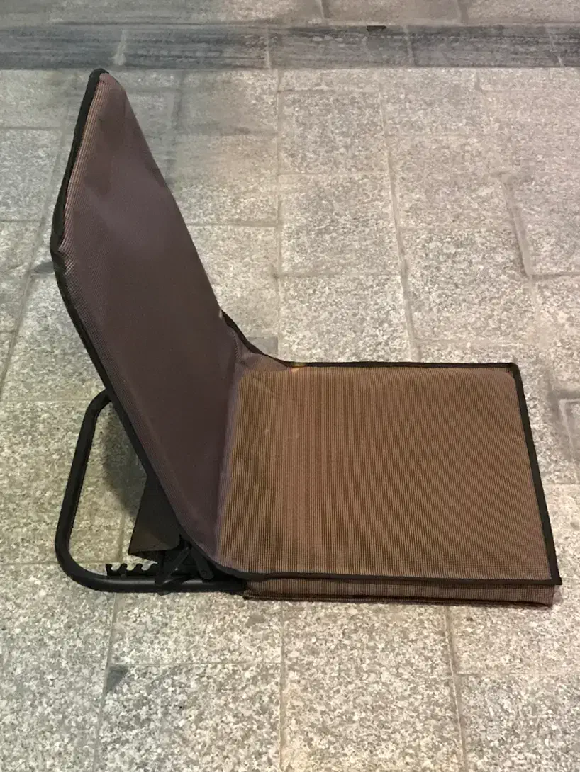 صندلی راحت نشین با کیفیت بالا|صندلی و نیمکت|بروجرد, |دیوار