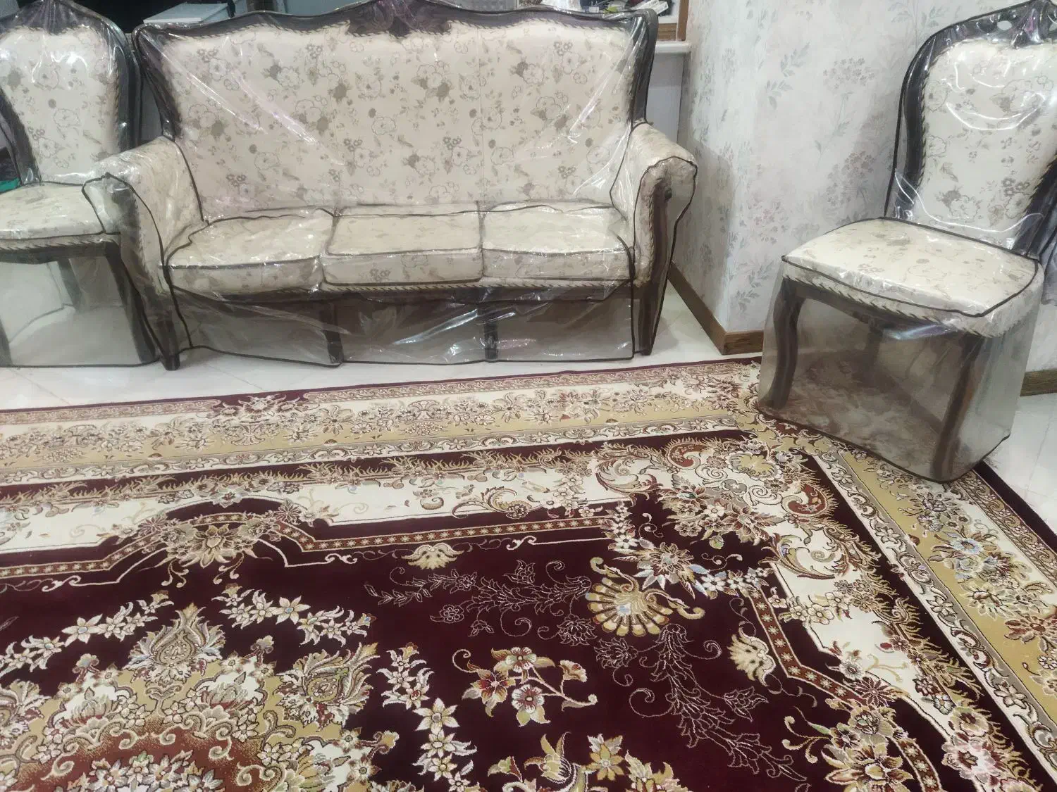 مبل ۹نفره با کاور|مبلمان خانگی و میز عسلی|فولادشهر, مسکن مهر فولادشهر|دیوار