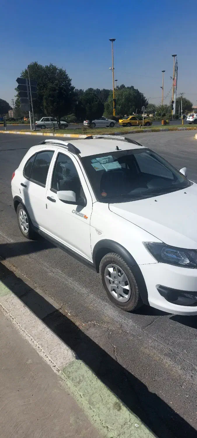 کوئیک 1404|خودرو سواری و وانت|لنجان, |دیوار