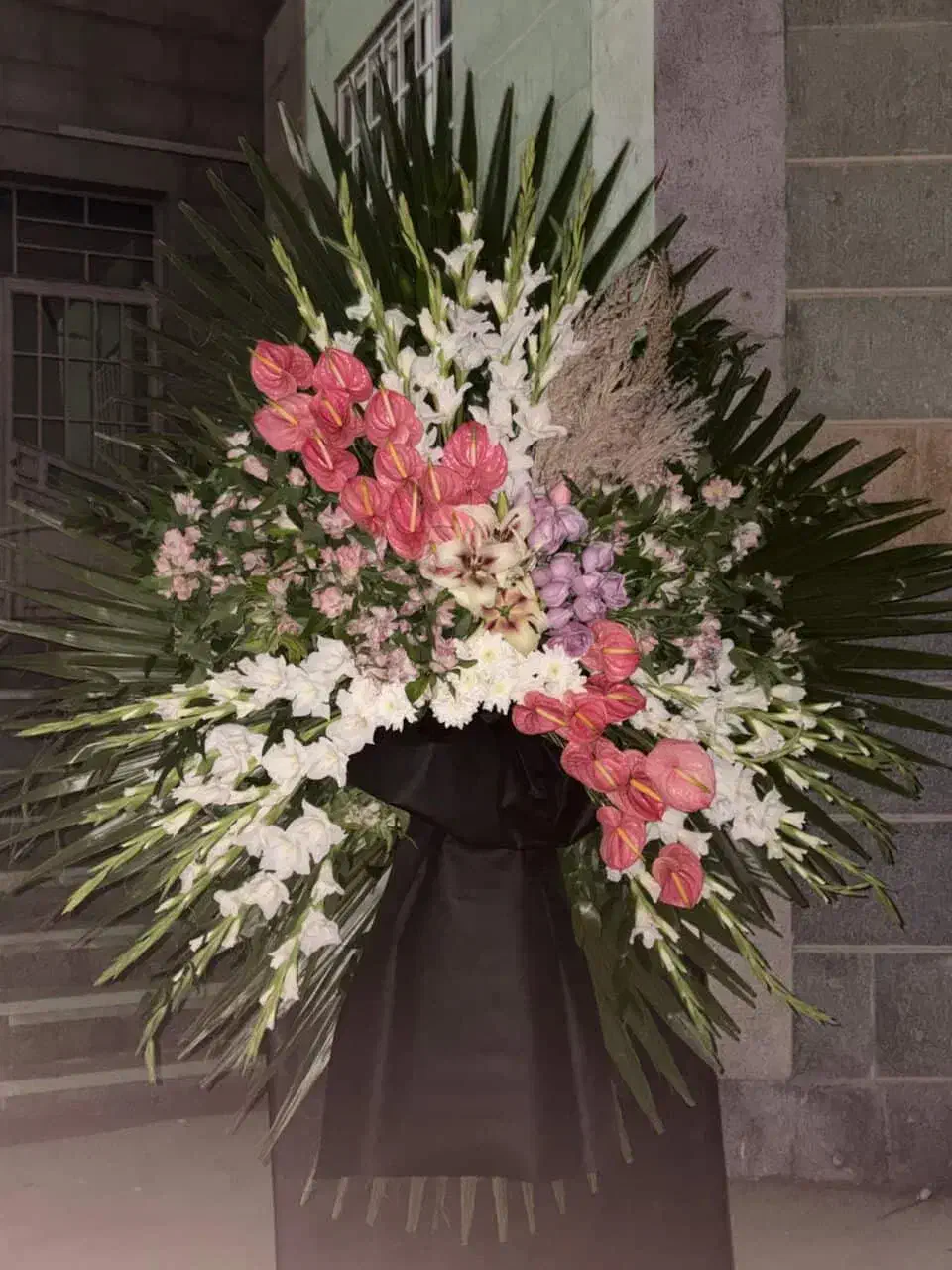 تاج گل|خدمات پذیرایی، مراسم|ارومیه, |دیوار