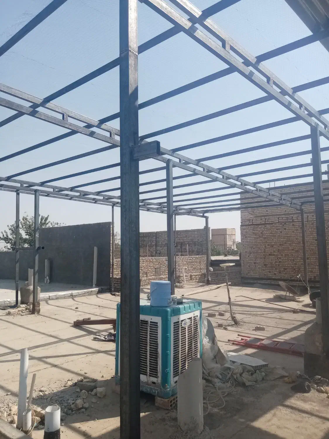 اجرای سقف شیبدار .شیروانی.تعمیرات وابندی سقف|خدمات پیشه و مهارت|مشهد, حضرت حجت|دیوار